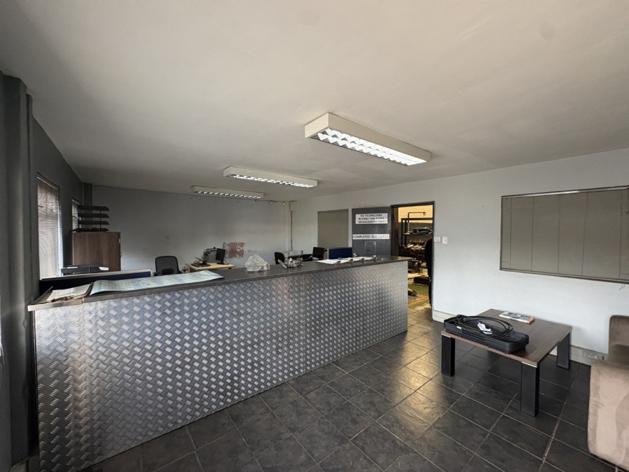 To Let Commercial Property for Rent in Montague Gardens Western Cape